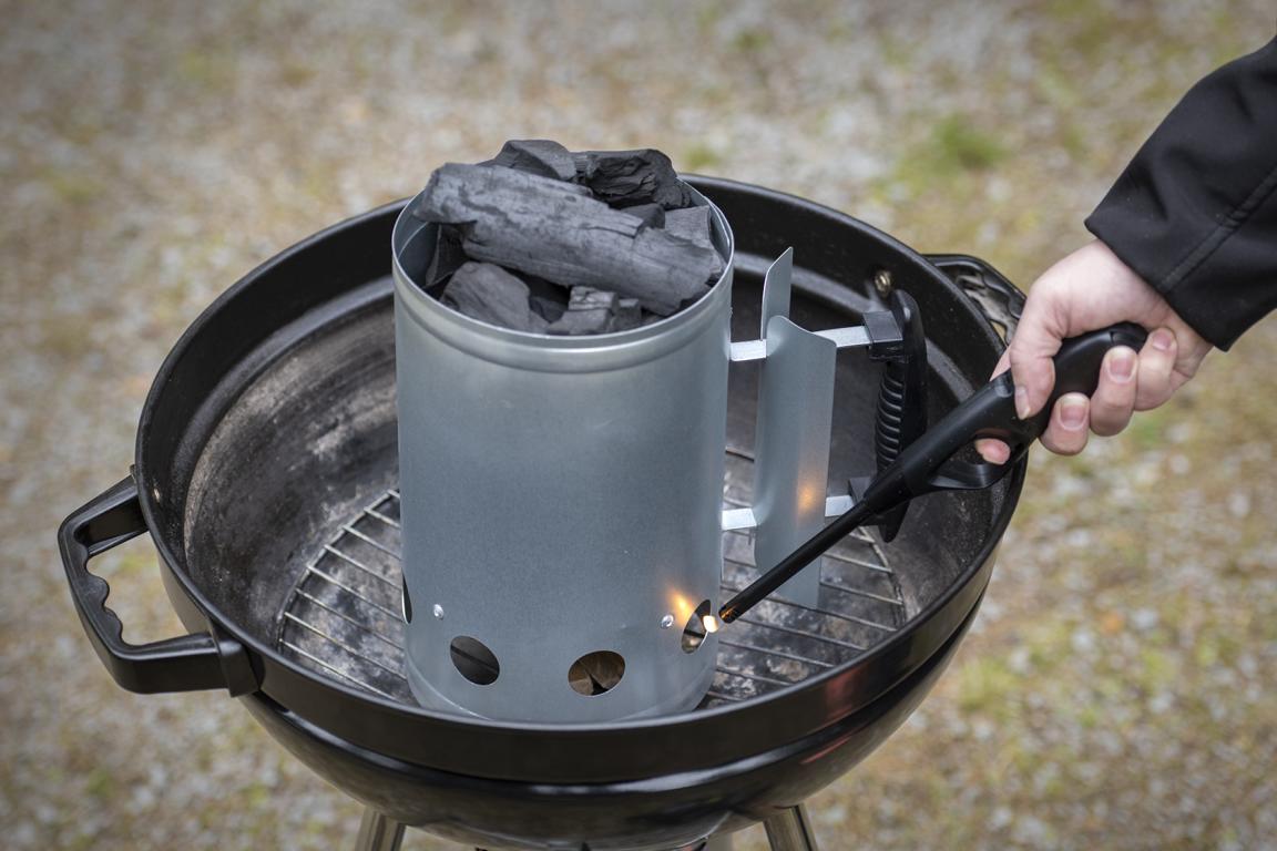 Grill Anzündkamin – gleichmäßige Glut, sicher und praktisch